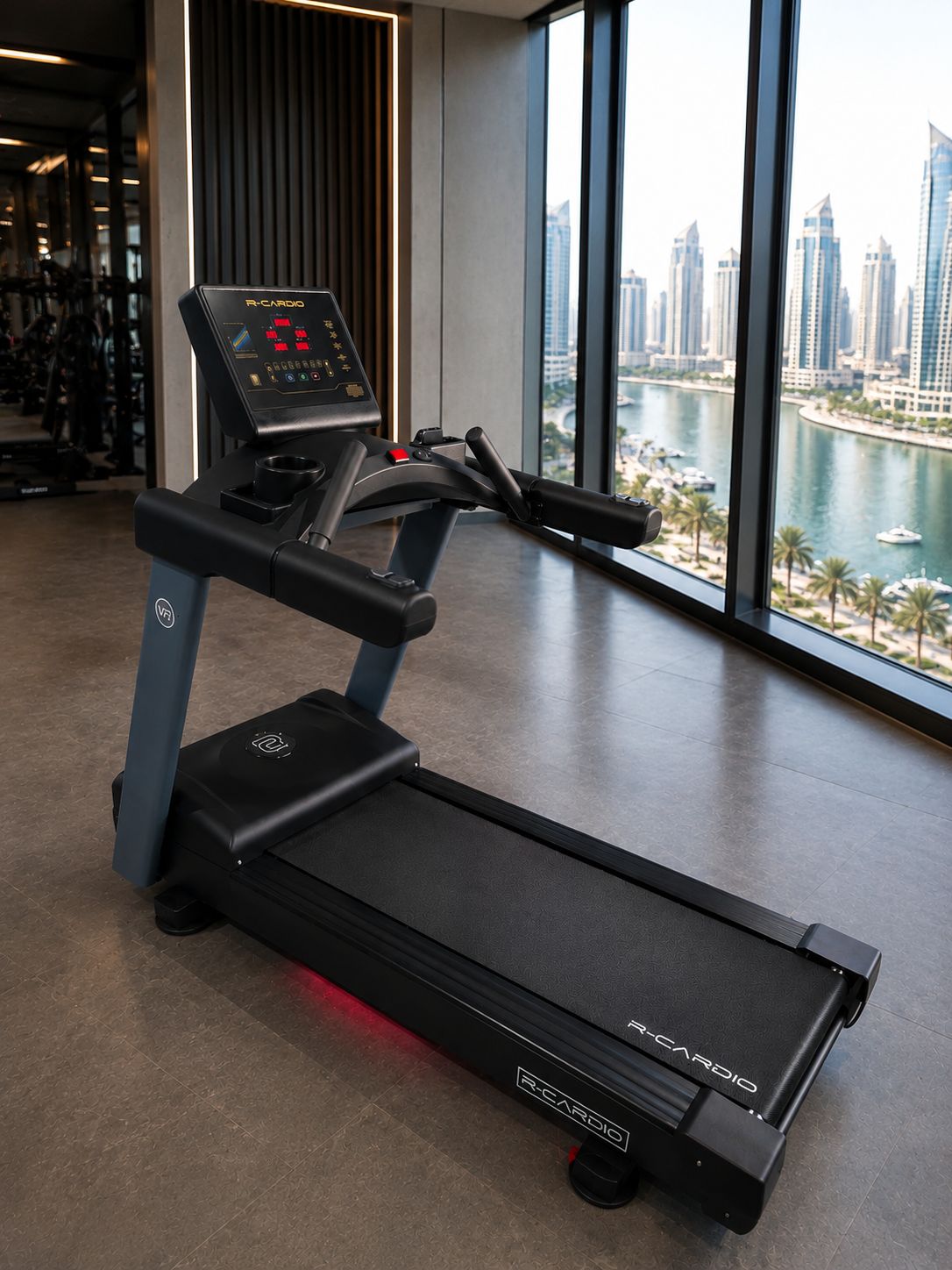Esteira profissional VX7 Master da R-Cardio em academia de alto padrão